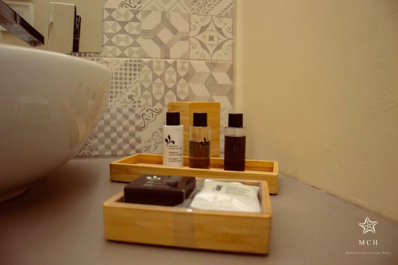 Mediterranean Concept House Hotel La Spezia Bagian luar foto